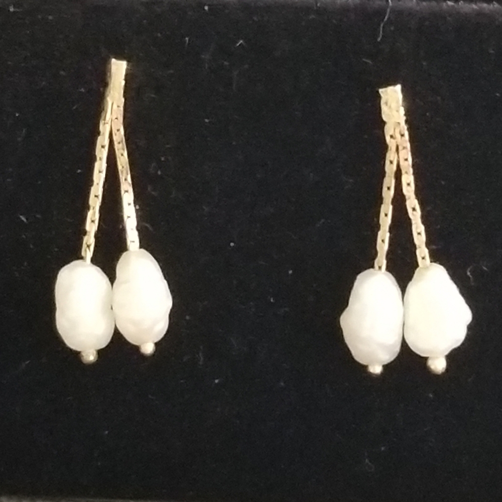 14K Gold Rice Pearl Earrings